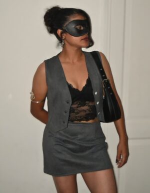 Pollera gamuza gris-Chaleco gris gamuza con botones